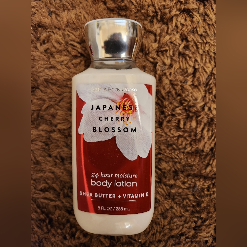 Bath & Body Works Japanese Cherry Blossom Lotion